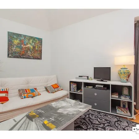 Beco Das Flores Typical Apartment Lisbon