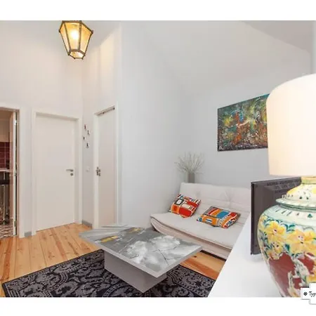 Apartment Beco Das Flores Typical Lisbon
